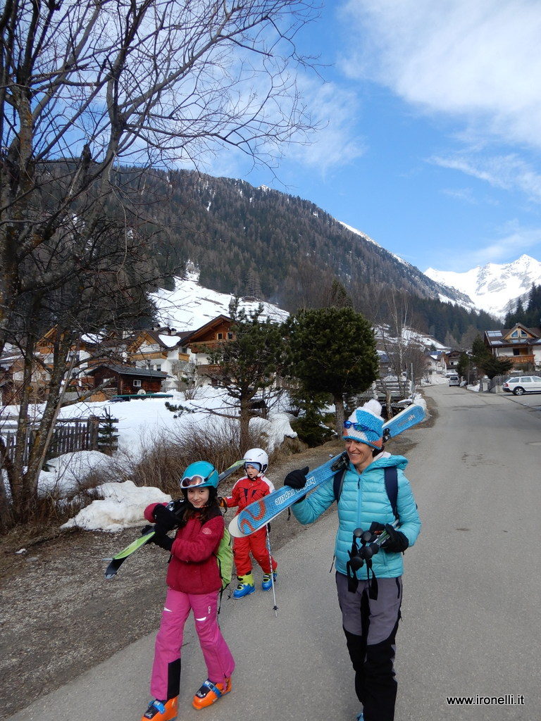 In partenza per la Pircher Alm; all'inizio tutto bene.