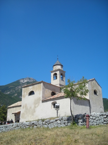 La chiesetta di Garniga La chiesetta di Garniga