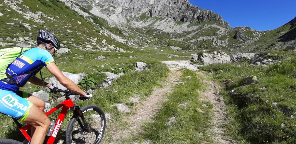 Salendo a forcella Regana